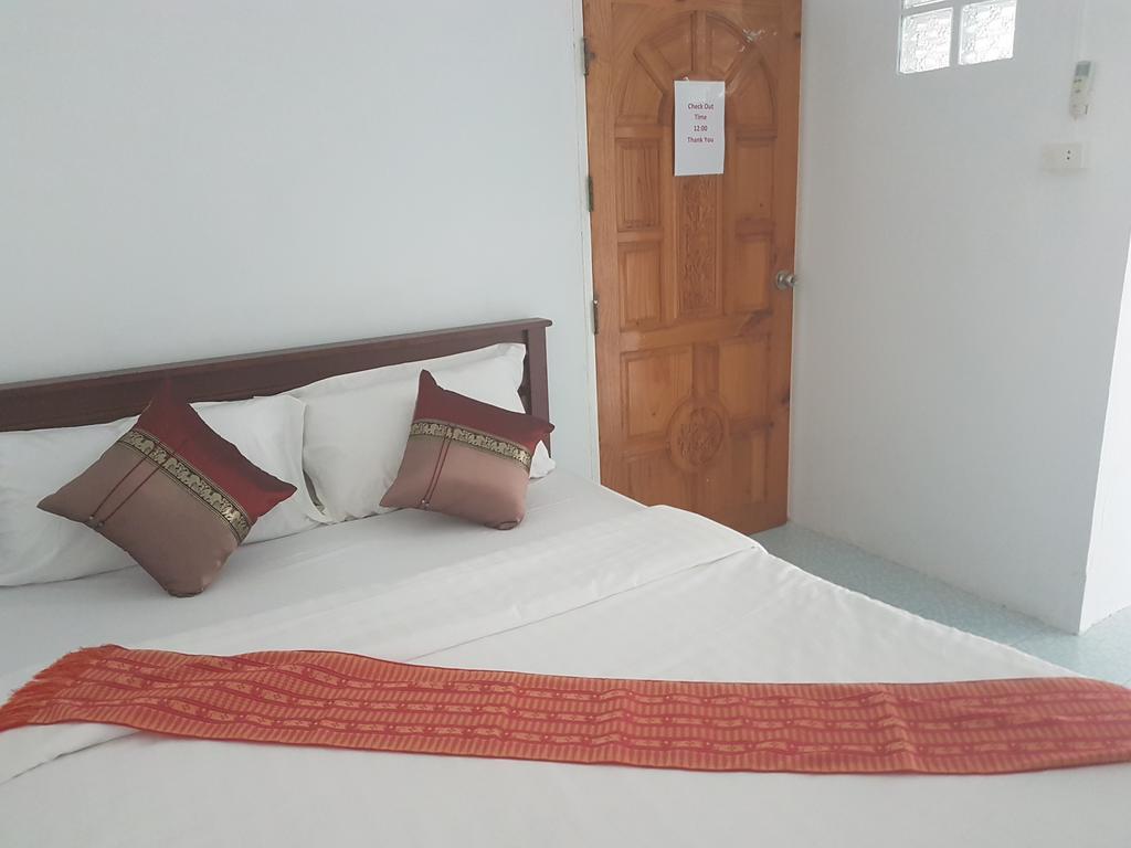 Chaam Guesthouse Cha-Am Buitenkant foto
