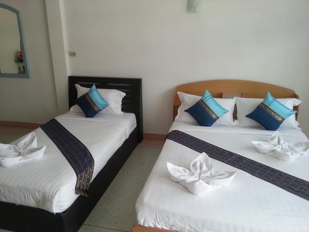 Chaam Guesthouse Cha-Am Buitenkant foto