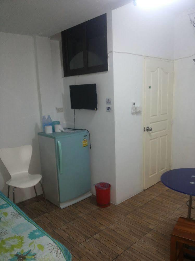 Chaam Guesthouse Cha-Am Buitenkant foto