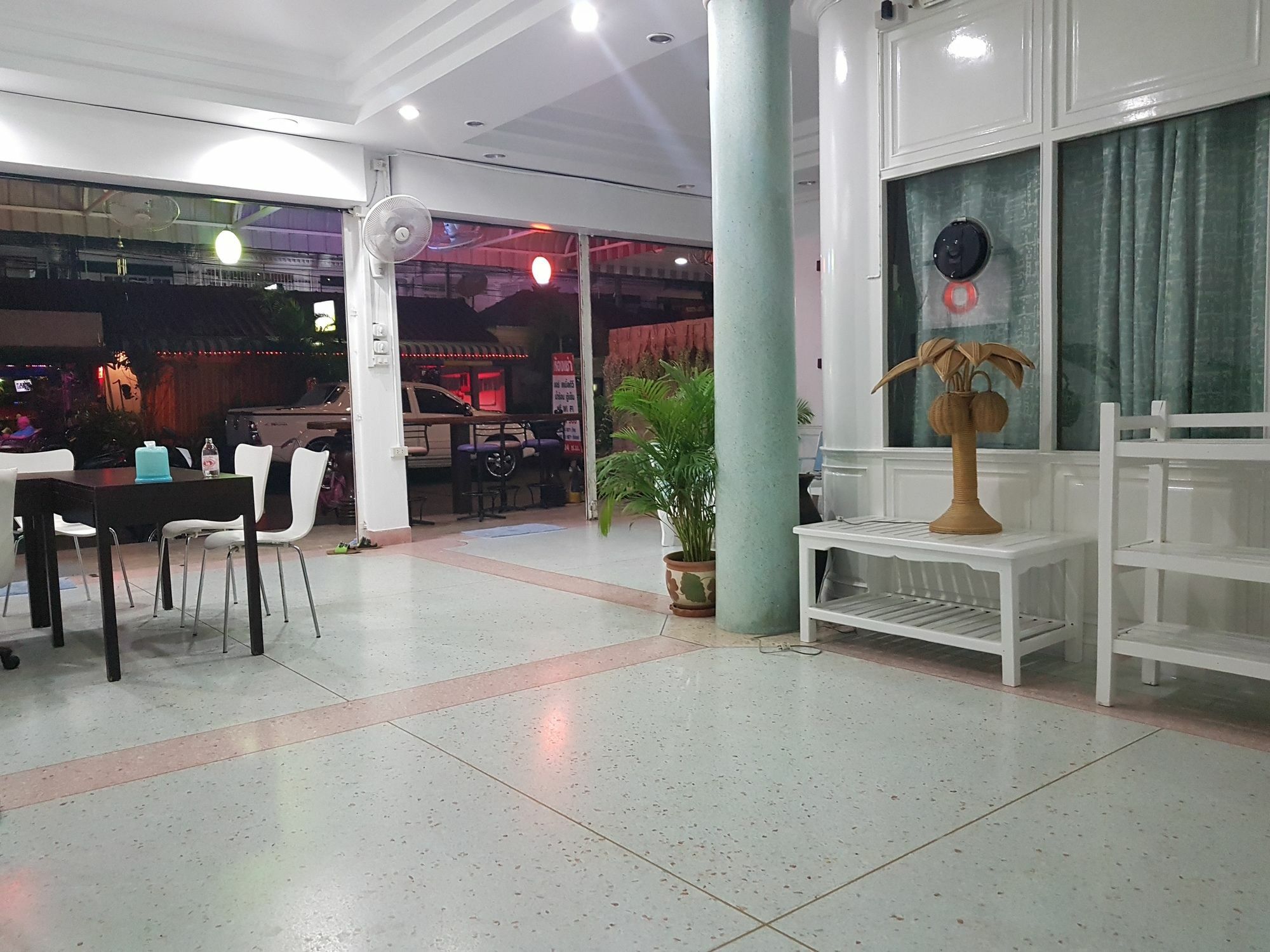 Chaam Guesthouse Cha-Am Buitenkant foto